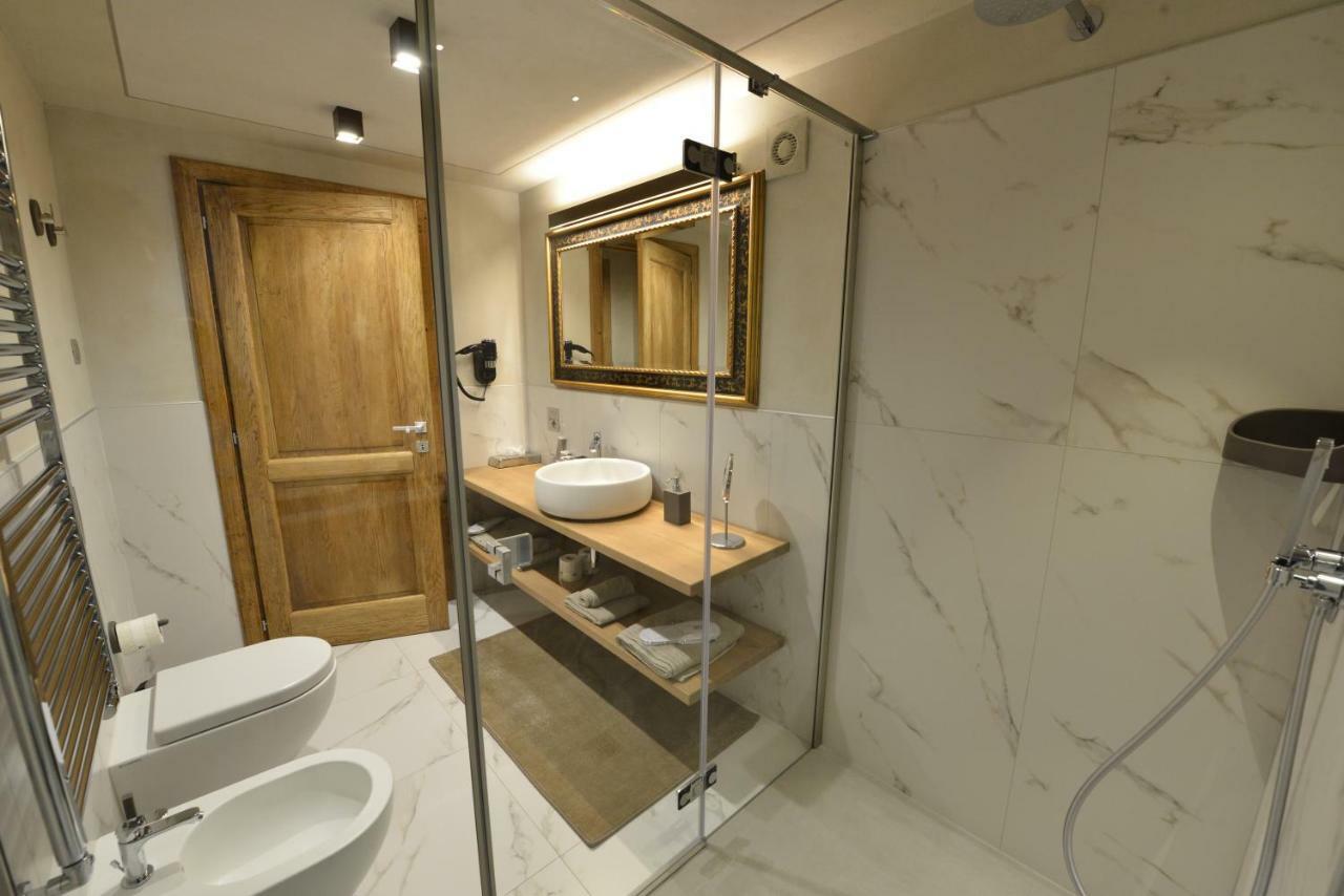 Le Reve Charmant Apartments - Via Sant'Orso,2 Аоста Экстерьер фото
